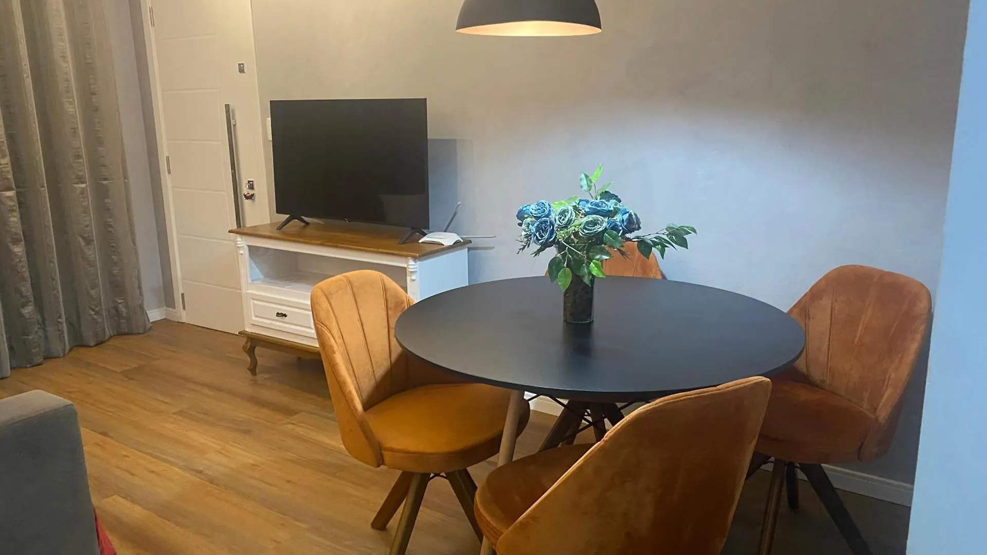 Apto 2 Dorm Proximo Consulado Americano, Fiergs, C0Mpleto E Garagem Porto Alegre 0*,