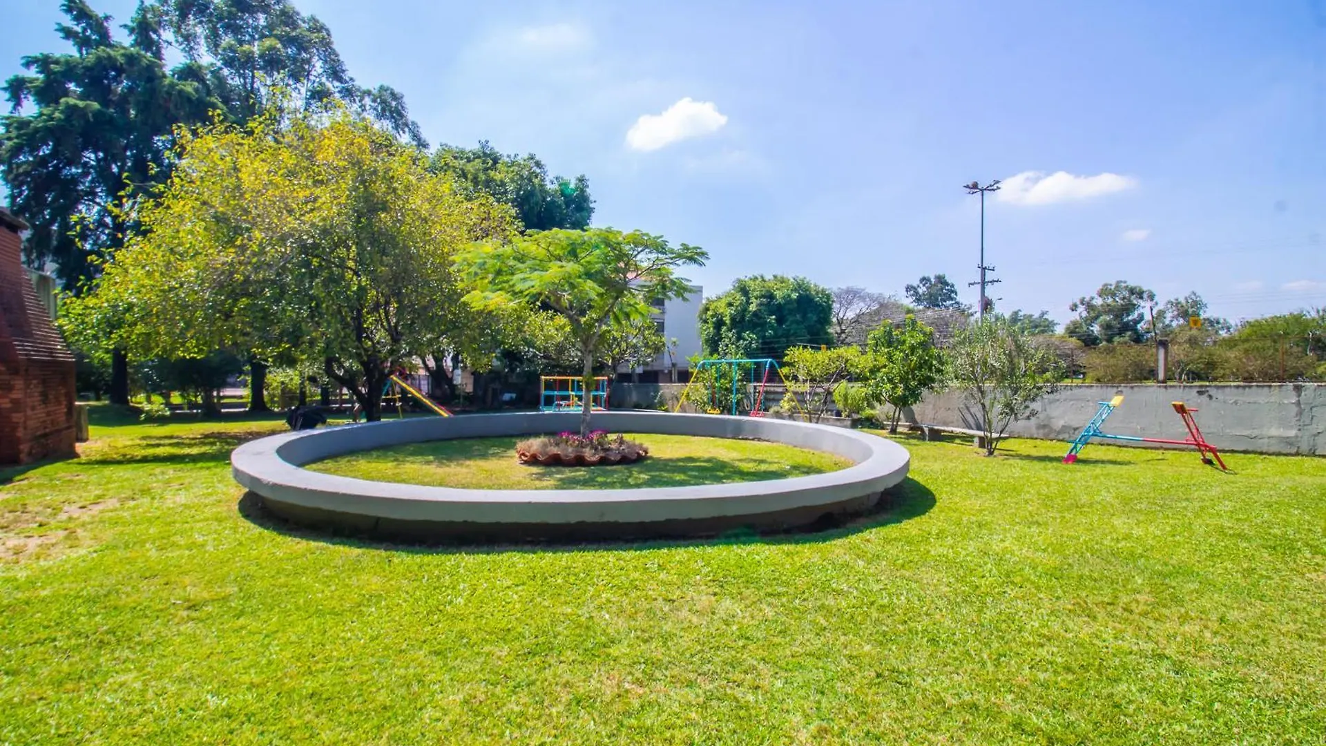 Apto 2 Dorm Proximo Consulado Americano, Fiergs, C0Mpleto E Garagem Porto Alegre Brazil